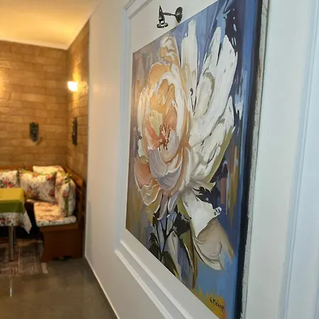 Scandinavian Al Τίρανα